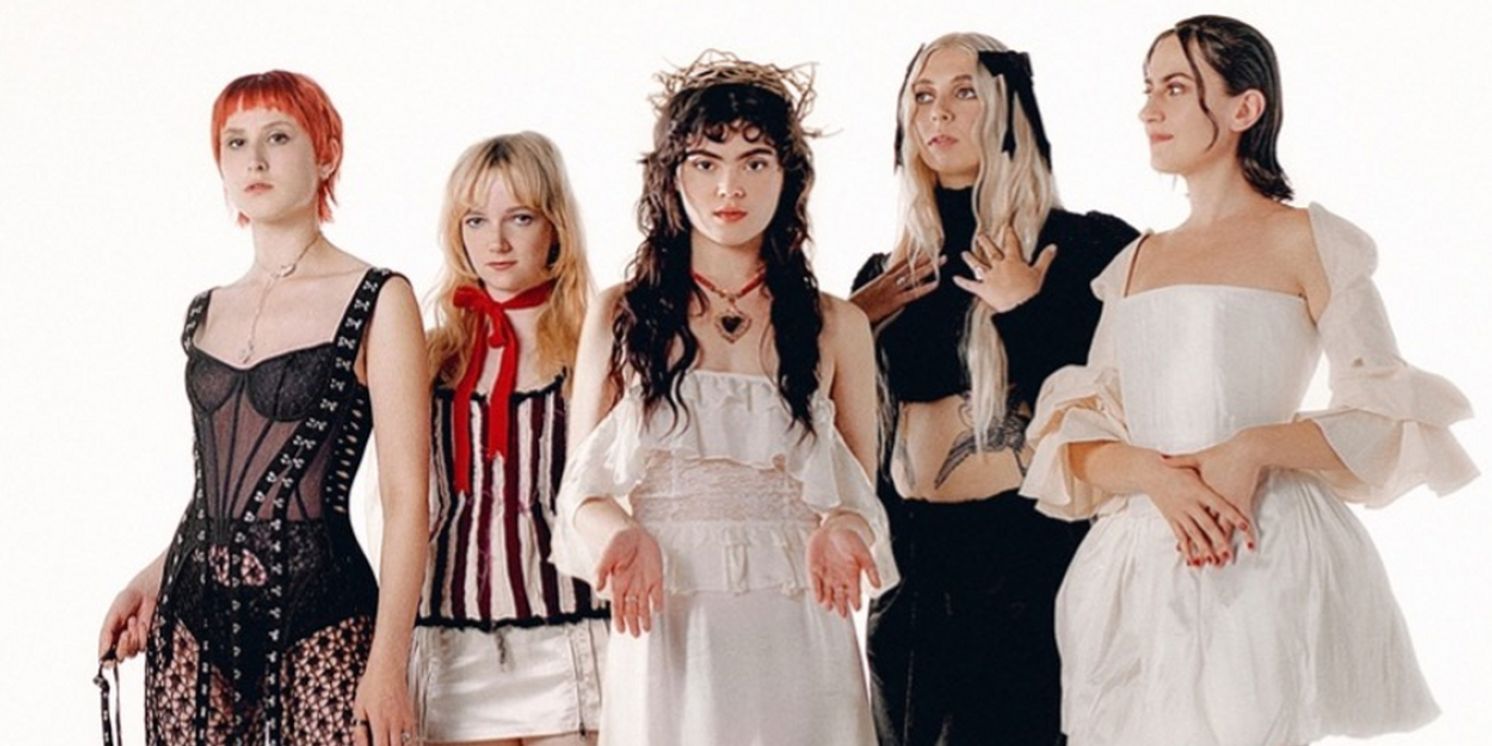 The Last Dinner Party Share New Single 'Caesar On A TV Screen'  Image