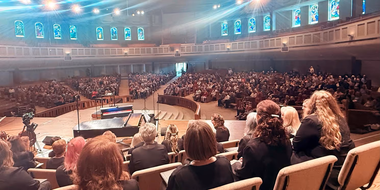 The Michael O'Neal Singers Will Perform A CLASSY, BRASSY CHRISTMAS  Image