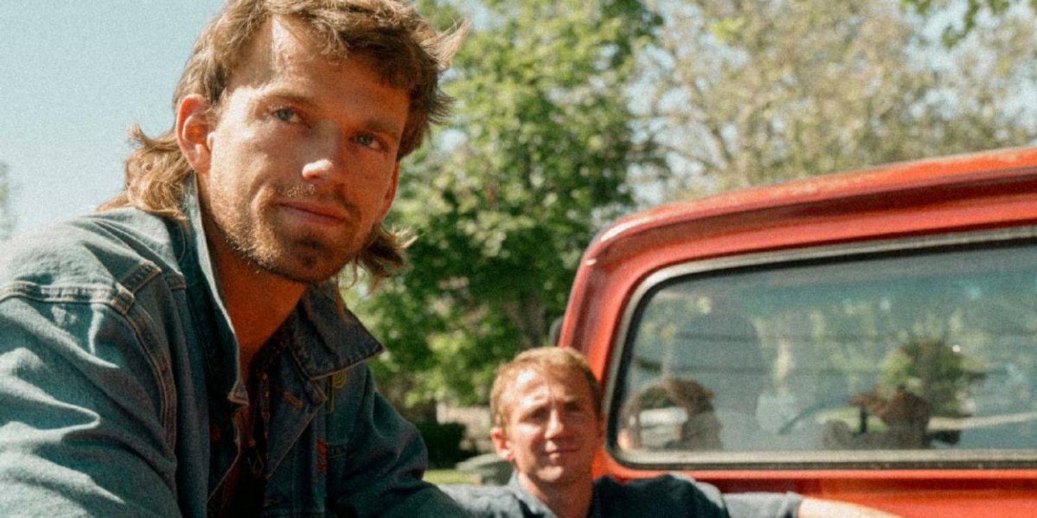 The Moss Come 'Alive' On New Single  Image