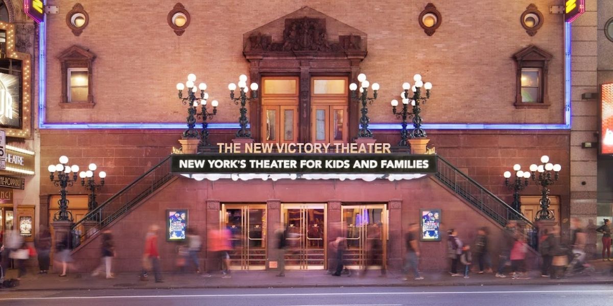 The New Victory Theater to Offer Walking Tours Beginning This Month