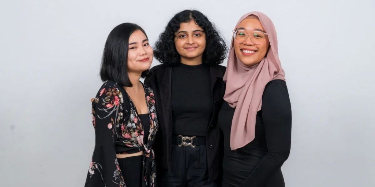 The Sugar Bees Come to Esplanade