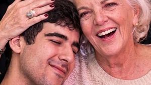Tiago Torres da Silva’s IMITACAO DOES PASSAROS Will Come to Teatro Variedades