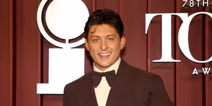 Tom Francis Joins Cast of Apple Series THE OFF WEEKS