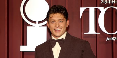 Tom Francis Joins Cast of Apple Series THE OFF WEEKS Photo