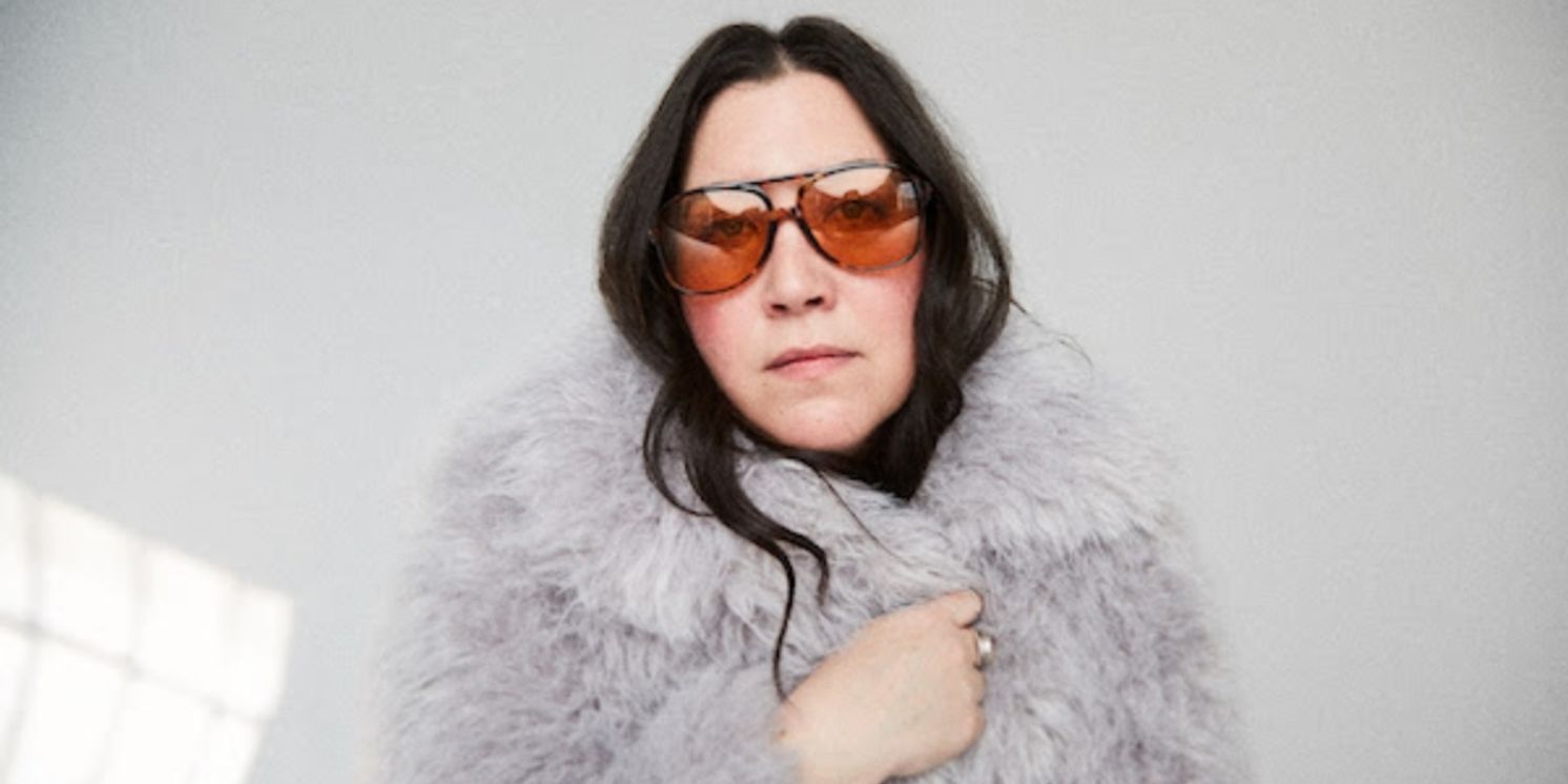 Toronto Alt-Pop Musician Lisa Humber Shares New Single 'The Devil's Advocate'  Image