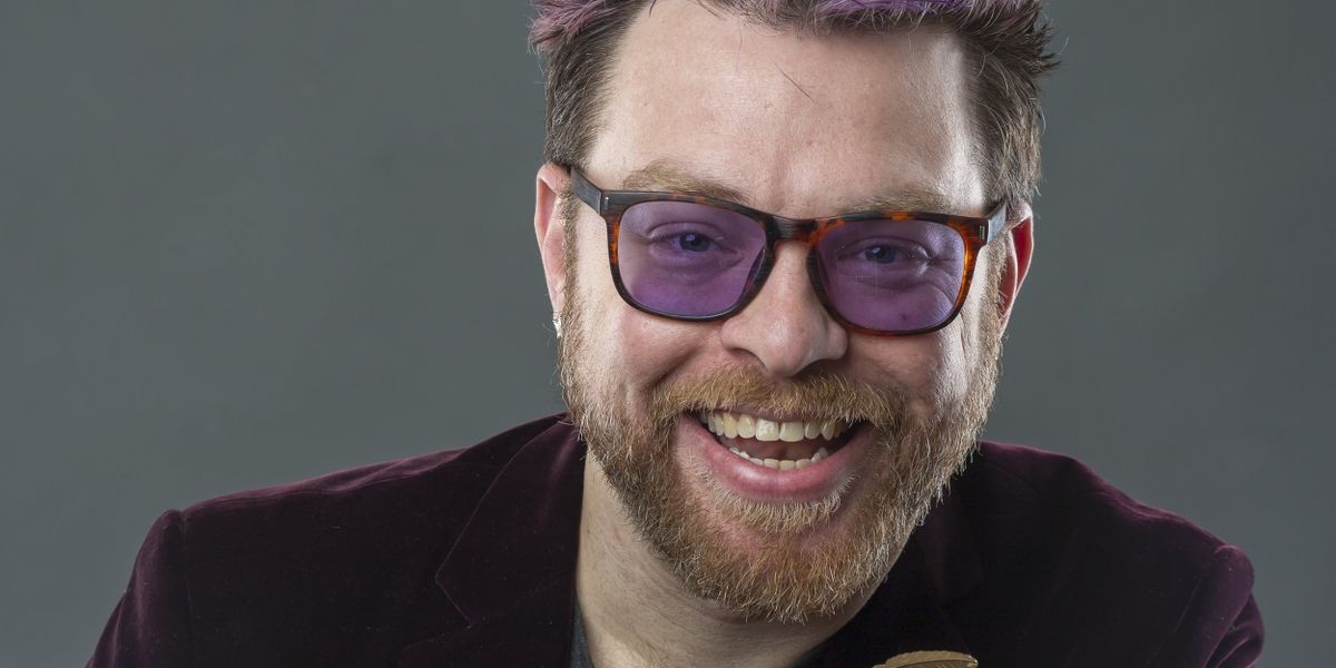 Travis McElroy Joins DUNGEONS & DRAGONS The Twenty-Sided Tavern for a Special Limited Engagement