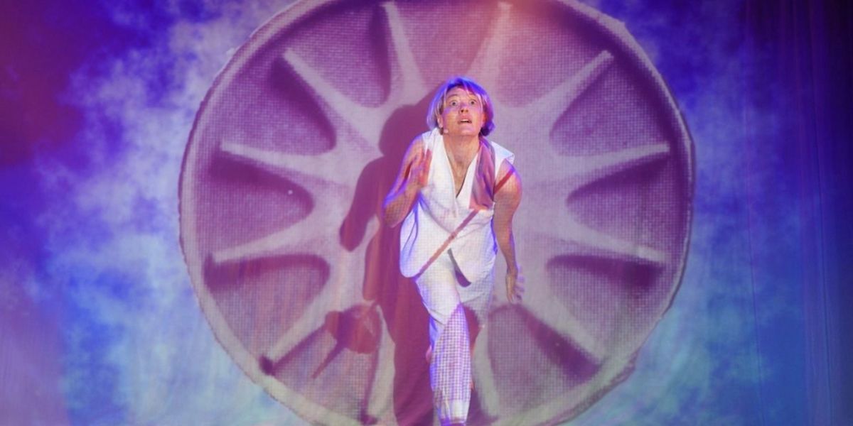AN AMBIVALENT WOMAN OF 37 Comes to OZ Arts