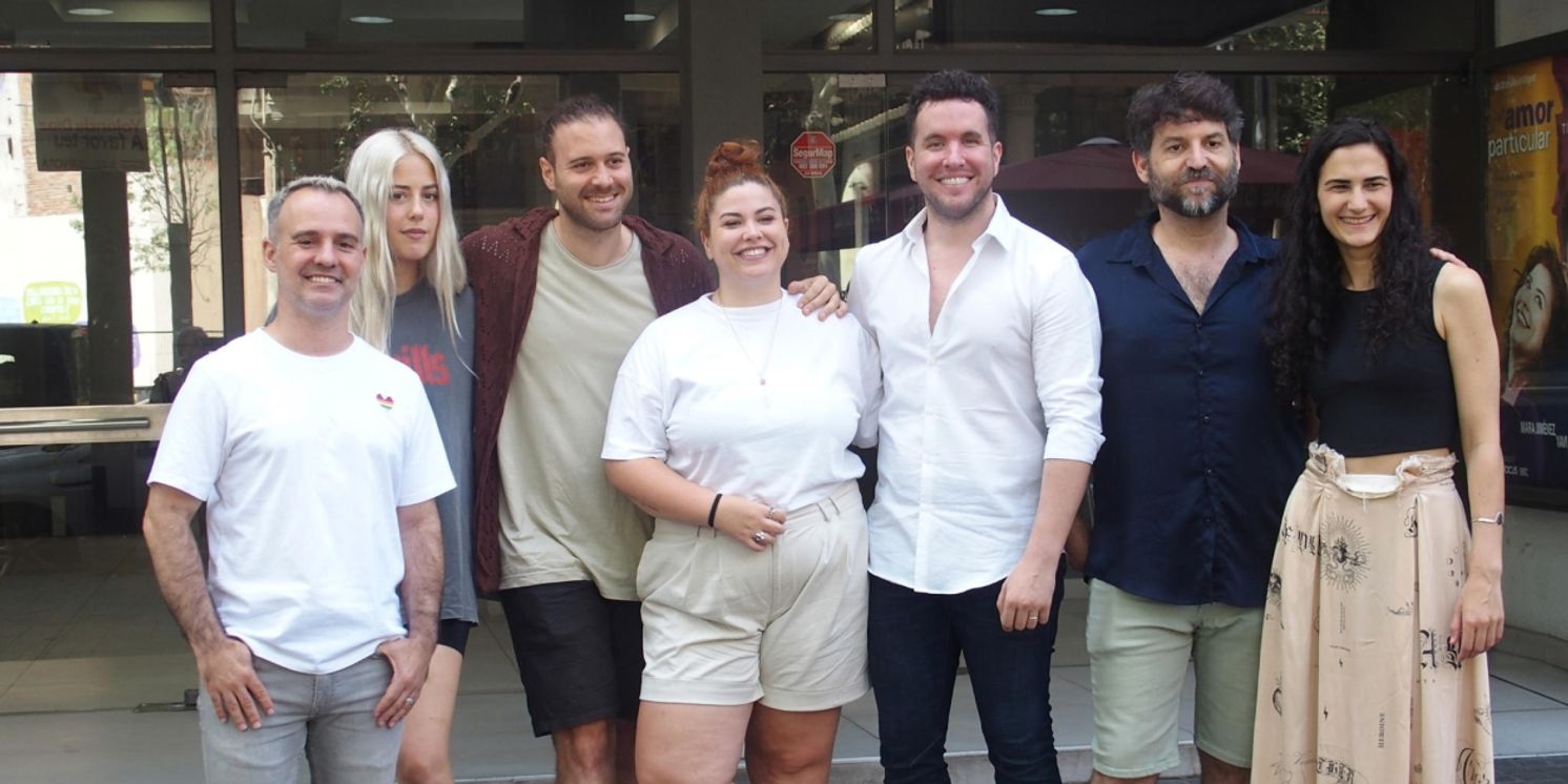 UN AMOR PARTICULAR aterriza en el Condal de Barcelona  Image