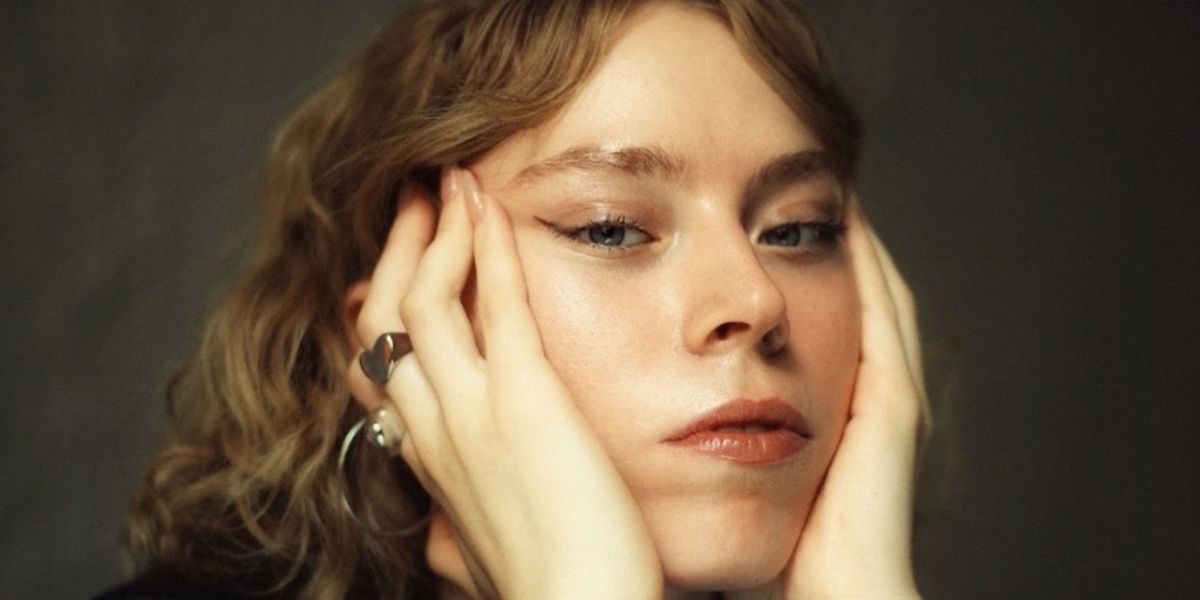 Vanessa Weisz Releases New Single 'Child Of Insecurity'