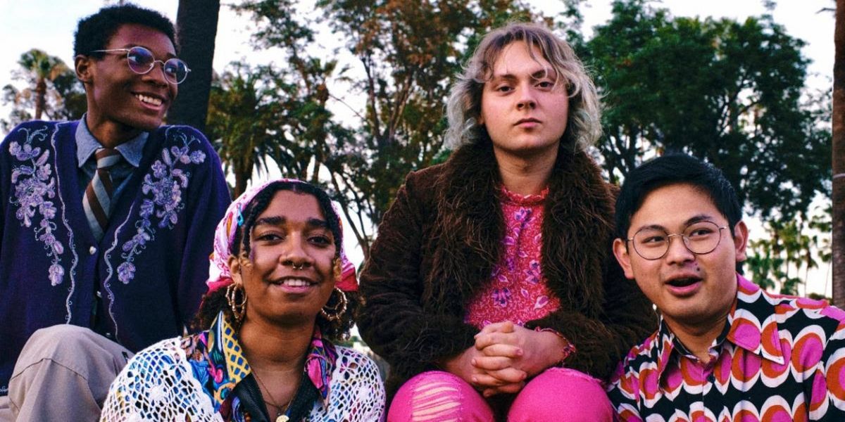 Velvet Starlings Share New Single 'HG Wells'