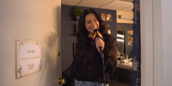 Video: THE GREAT GATSBY's Samantha Pauly Shows Off Her Broadway Crib