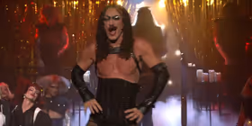 THE ROCKY HORROR SHOW Cast Perform 'Sweet Transvestite'