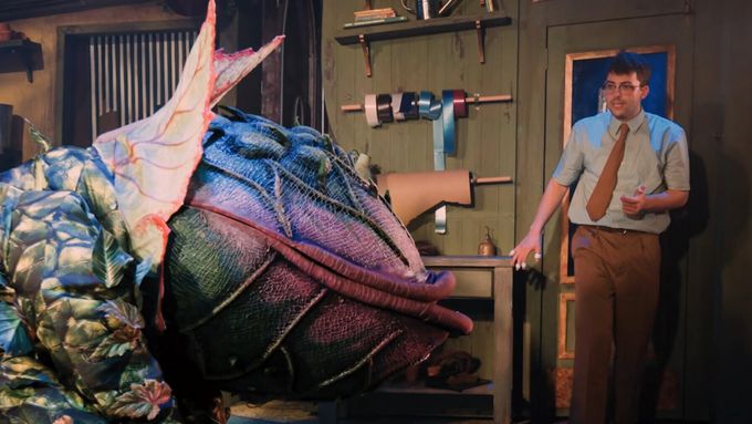 Video: Maisie Smith, Jed Berry, and More in New LITTLE SHOP OF HORRORS Trailer at Hope Mill Theatre