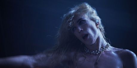 Video: 2hollis Releases New Concert Film from Los Angeles Performance Photo