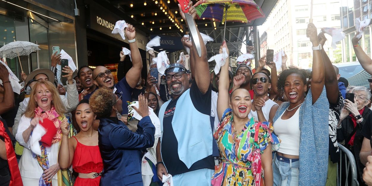 Video: A WONDERFUL WORLD Parades to Studio 54 Video