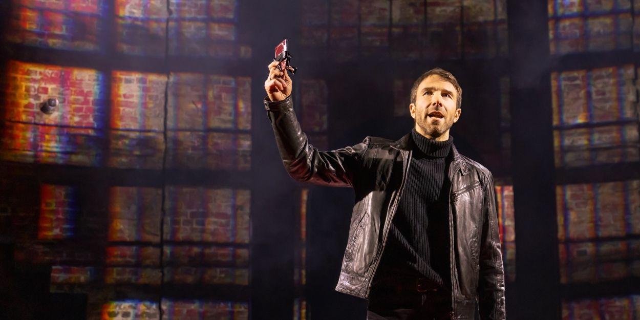 Exclusive: Alex Hurt Talks Finding His Footing on Broadway in PATRIOTS Video