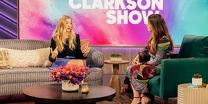 Video: Amanda Seyfried Sings 'Beauty Disaster' Duet with Kelly Clarkson