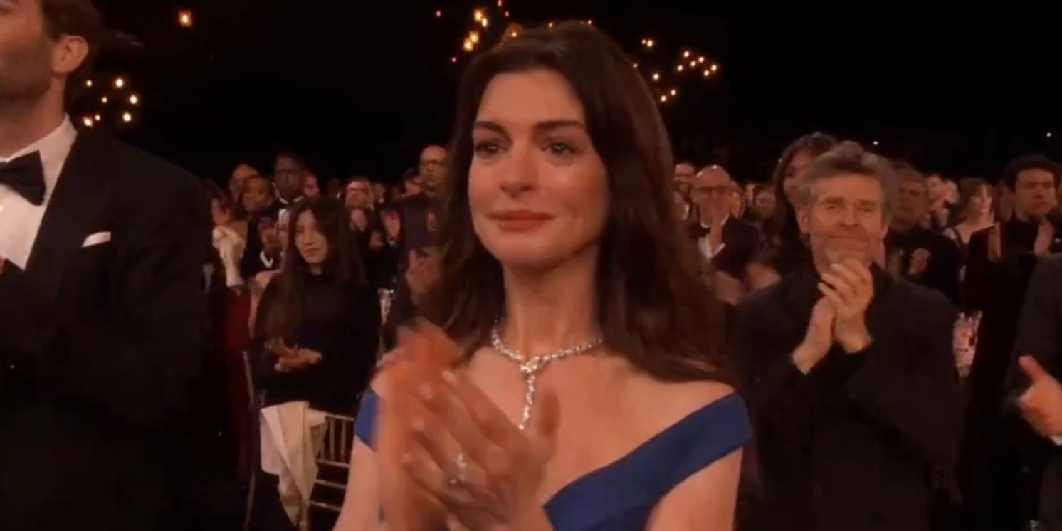 Video: Anne Hathaway Has Emotional Reaction to Barbra Streisand at the SAG Awards  Image