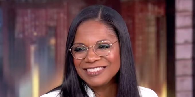 Video: Audra McDonald Reflects on Kamala Harris' Visit to GYPSY on THE VIEW