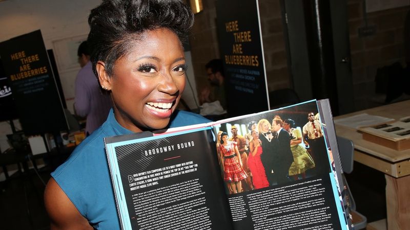 Wake Up With BroadwayWorld October 21, 2026- First Look at Billy Crystal in 860 and More Image