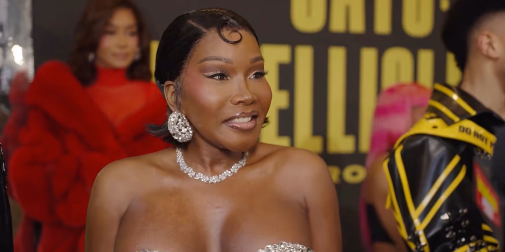 Video: A Jellicle Cast Comes Out to Celebrate Opening Night of CATS: THE JELLICLE BALL