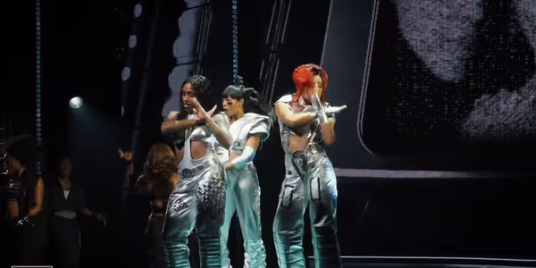 Video: CRAZYSEXYCOOL – THE TLC MUSICAL Performs 'No Scrubs' at Arena Stage Photo