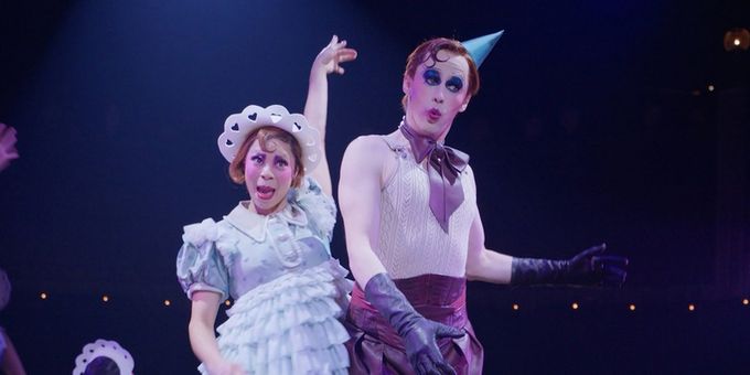 Video: Reeve Carney and Eva Noblezada in CABARET AT THE KIT KAT CLUB in London