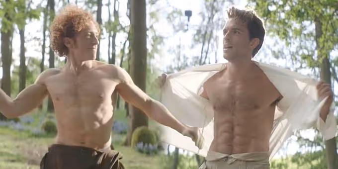 Video: Cut WICKED Scene With Shirtless Jonathan Bailey & Ethan Slater Released