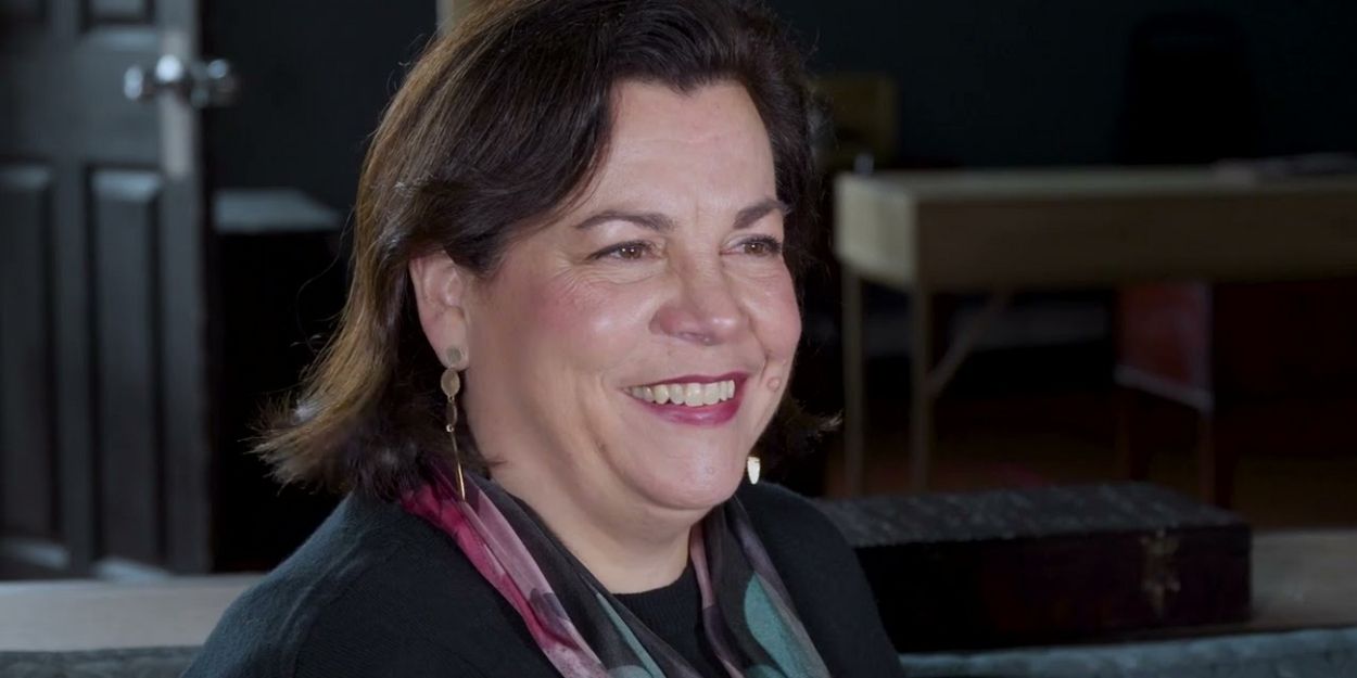 Video: Director Tracy Brigden On Bringing DIAL M FOR MURDER to the Guthrie Video