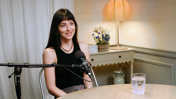 Video: Dakota Johnson Says She Might Do a Broadway Play in 2028 Photo
