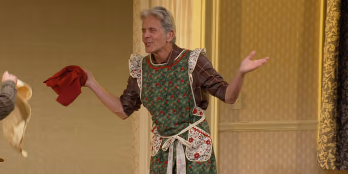 Video: Gary Cole and More in CATCH AS CATCH CAN at Steppenwolf