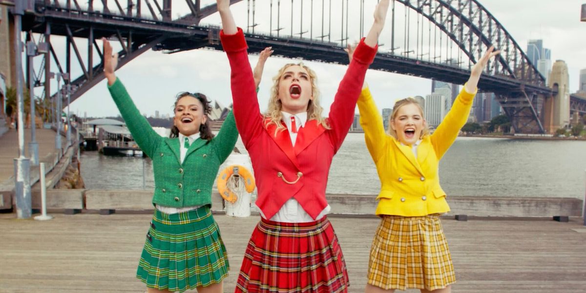 Video: HEATHERS New York, UK, and Australian Casts Team Up For ‘Candy Store’ Music Video Video: HEATHERS New York, UK, and Australian Casts Team Up For ‘Candy Store’ Music Video