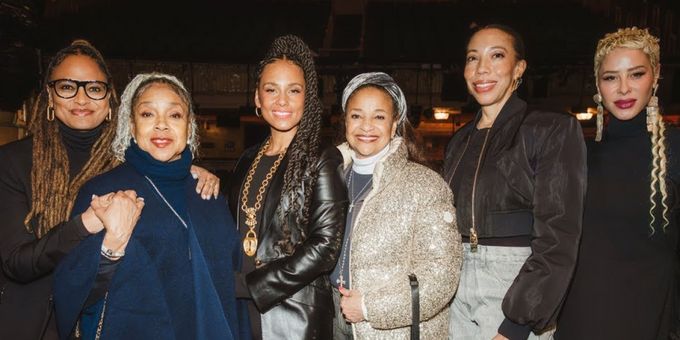 Video: Alicia Keys Celebrates HELL’S KITCHEN's One Year Anniversary at Curtain Call