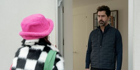 Video: Hamish Linklater Guest Stars as Biohacker in New ELSBETH Sneak Peek Clip Photo