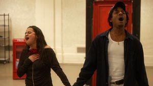Welcome Home! The Cast of IN THE HEIGHTS Brings the Barrio Back to NYC