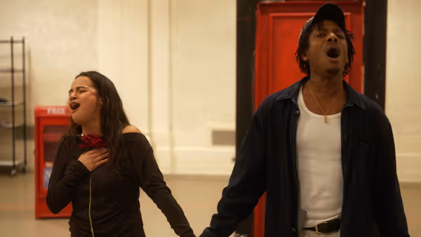 Video: Welcome Home! The Cast of IN THE HEIGHTS Brings the Barrio Back to NYC Photo
