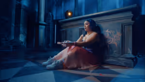 Video: Netherlands Production of & JULIET from Stage Entertainment