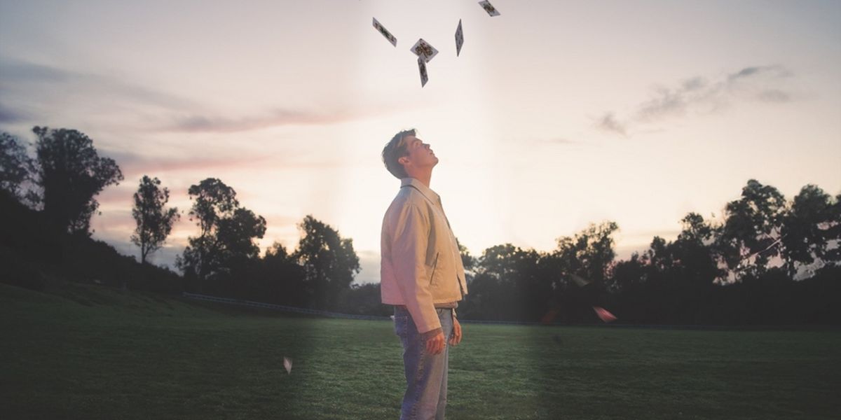 Video: Jamie Miller Releases 'In the Cards'