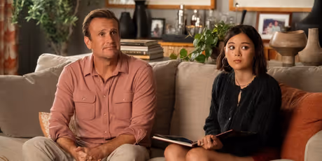 Video: Jason Segel Returns in Sneak Peek Clip From SHRINKING Season 3 Premiere Photo