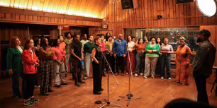 Video: Jenn Colella and More Sing Shaina Taub's 'Huddled Masses'