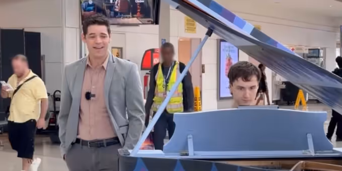 Video: Jeremy Jordan Gives Surprise JUST IN TIME Performance at the Newark Airport