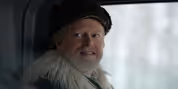 Jesse Tyler Ferguson & More Join Cast for Jonas Brothers Christmas Special Video