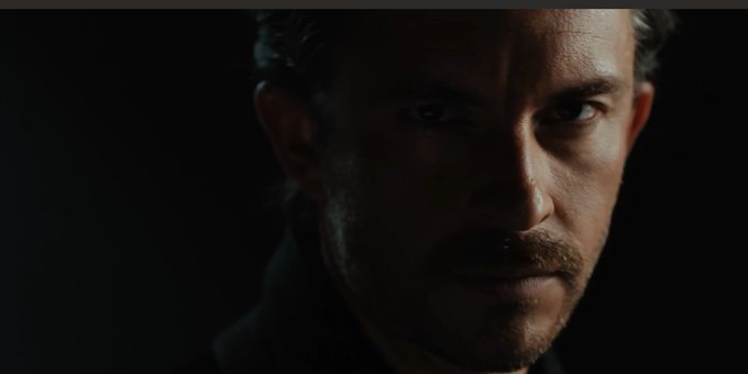 Video: Jonathan Bailey, Ella Purnell, Aimee Lou Wood & More Star in Audible's DRACULA