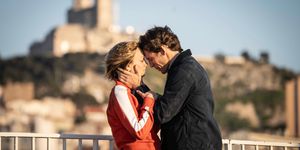 Video: Kaley Cuoco and Sam Claflin Star in New Trailer for MGM+ Series VANISHED