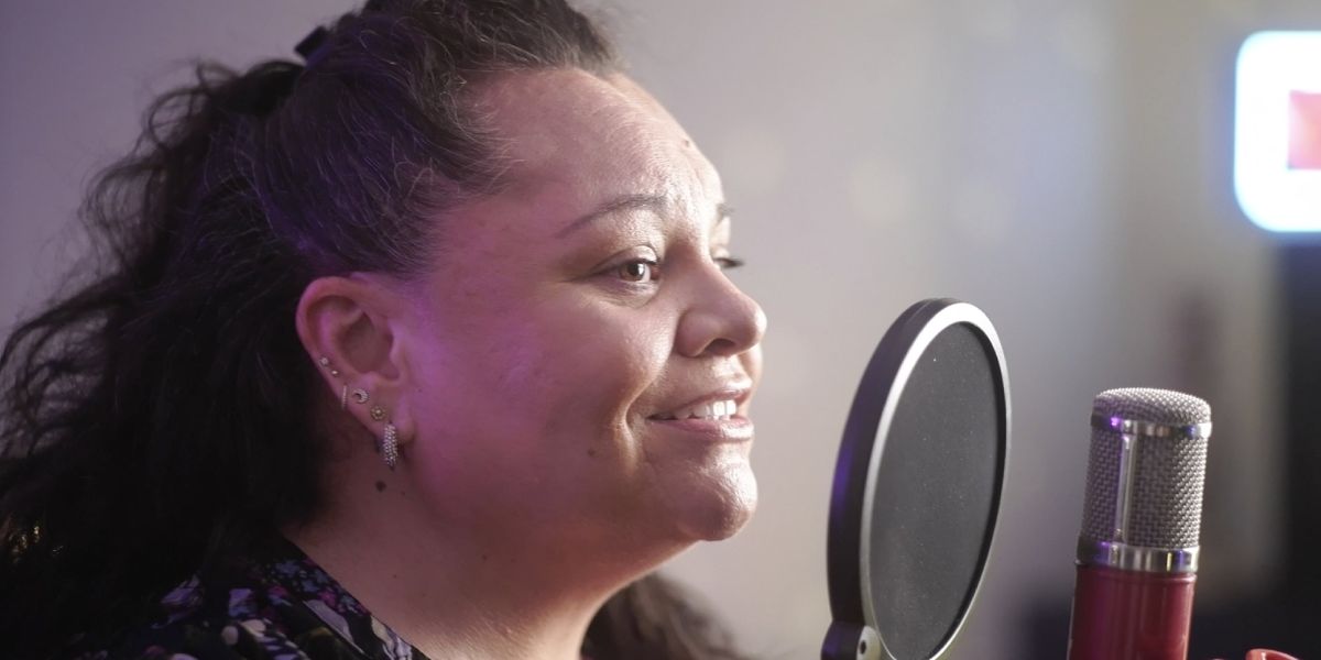 Video: Keala Settle & More Sing 'Somewhere to Remember/Fly More Than You Fall'