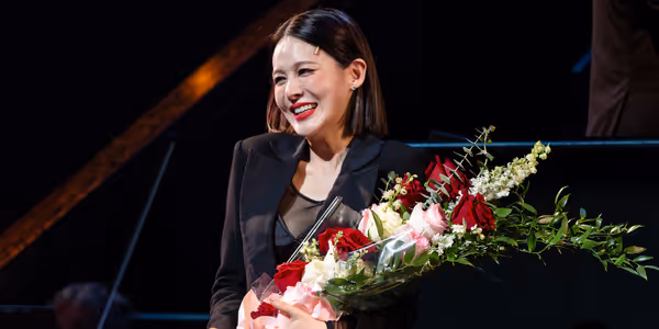 Photos/Video: Korean Pop Star Ivy Takes Her First Bows In CHICAGO On Broadway Photo