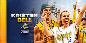 Kristen Bell Joins Derek Klena and the Savannah Bananas to Sing DIRTY DANCING and More
