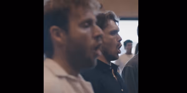 Video: LES MISÉRABLES: The Arena Concert Spectacular in Rehearsal Photo