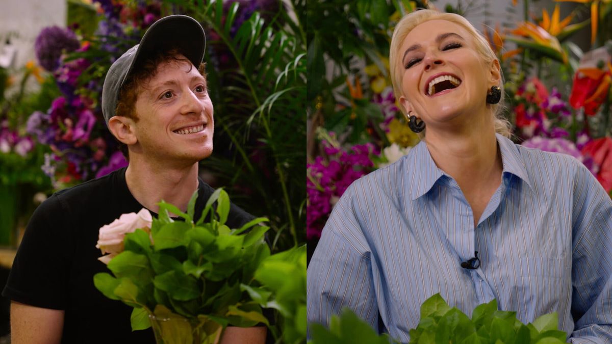 Video: LITTLE SHOP OF HORRORS Stars Betsy Wolfe & Ethan Slater Go on a Flower Shop Date Video: LITTLE SHOP OF HORRORS Stars Betsy Wolfe & Ethan Slater Go on a Flower Shop Date