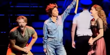 Video: Lisa Rinna Makes Surprise Cameo in TITANIQUE on Broadway